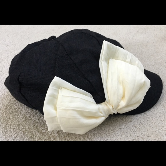 NWT’s Charming Charlie Hat - Picture 1 of 2